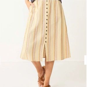 Women's Vintage Style Button Front Midi Skirt — Size S BRAND NEW AND NEVER WORN!